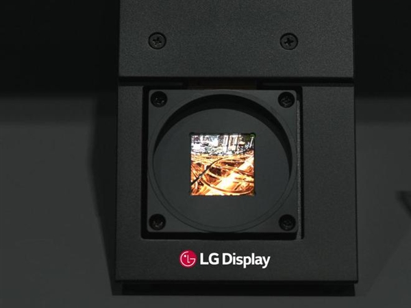 LG Display展示10000尼特亮度VR用OLEDoS显示屏