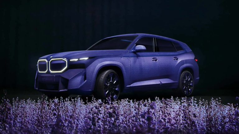 宝马携手超模打造 XM 特别版，车身覆盖紫色天鹅绒